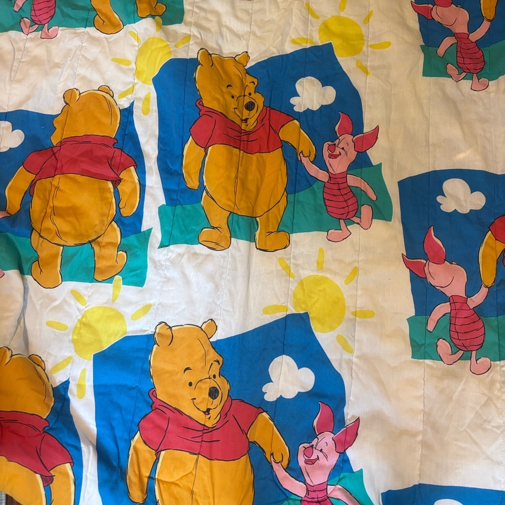 Vintage Winnie the Pooh & Piglet reversible comforter